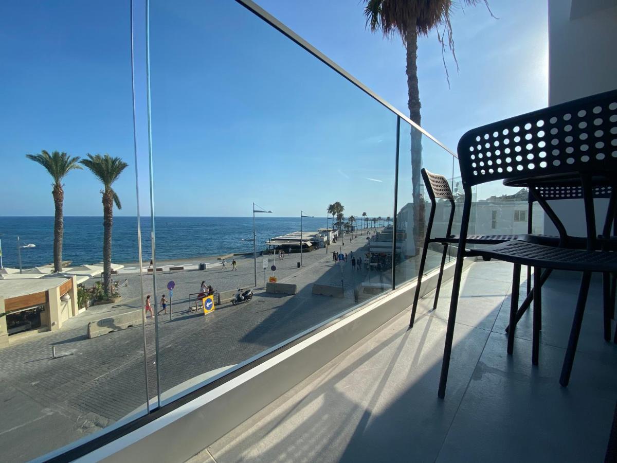 Sea La Vie #2 - Luxury Seaview Apartment Paphos Bagian luar foto