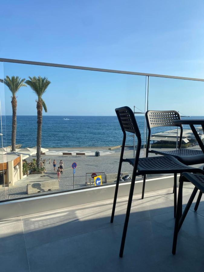 Sea La Vie #2 - Luxury Seaview Apartment Paphos Bagian luar foto